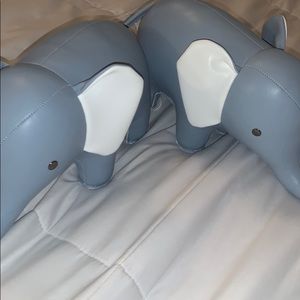 Bookend Classic Elephant